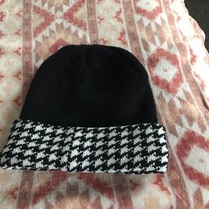 Houndstooth Hat 🏁🖤